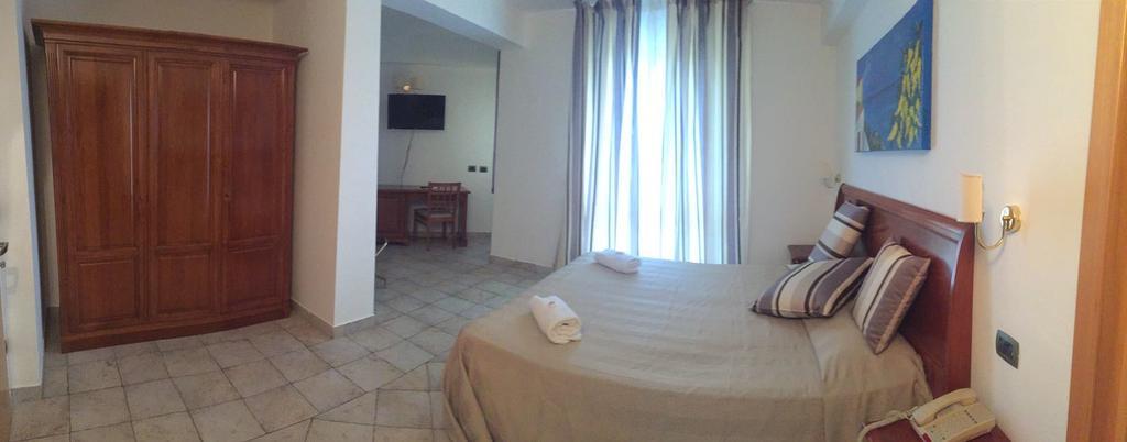Grand Hotel Selinunte มารีเนลลา ดี เซลีนุนเต ภายนอก รูปภาพ